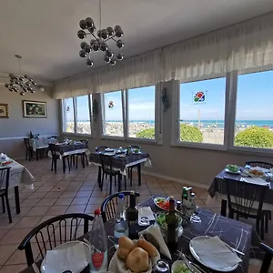 2* Hotel Vistamare Viserba